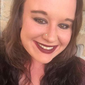 Meet your Posher, Arika